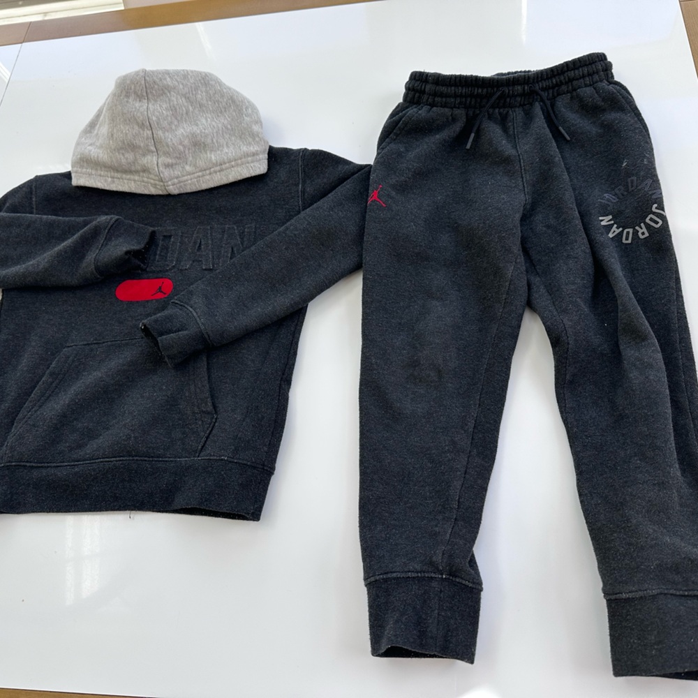 Jordan Boys Logo Embossed Heathered Fleece Hoodie